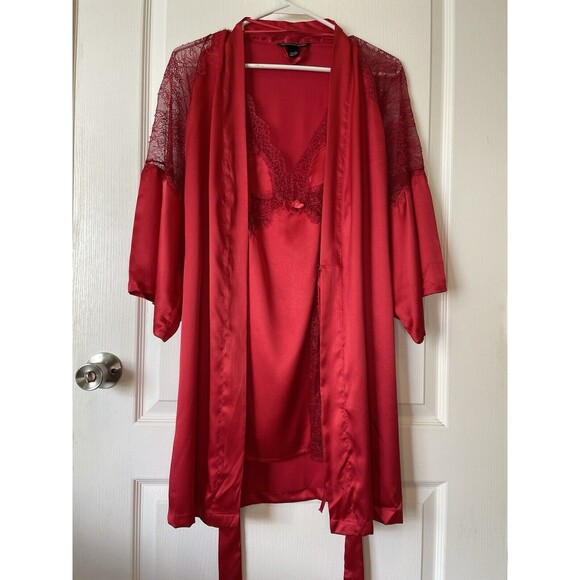 Victoria’s Secret Two Piece Set Nightgown Red Satin Lace Size S/M - Picture 1 of 11